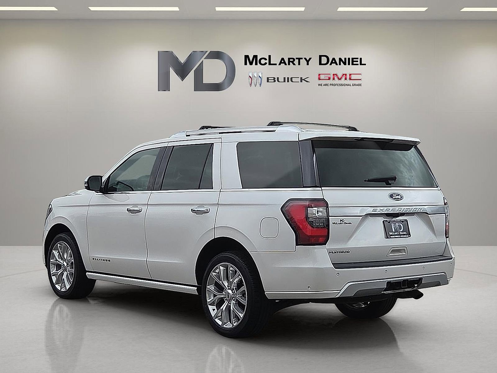 Used 2019 Ford Expedition Platinum RWD image 4