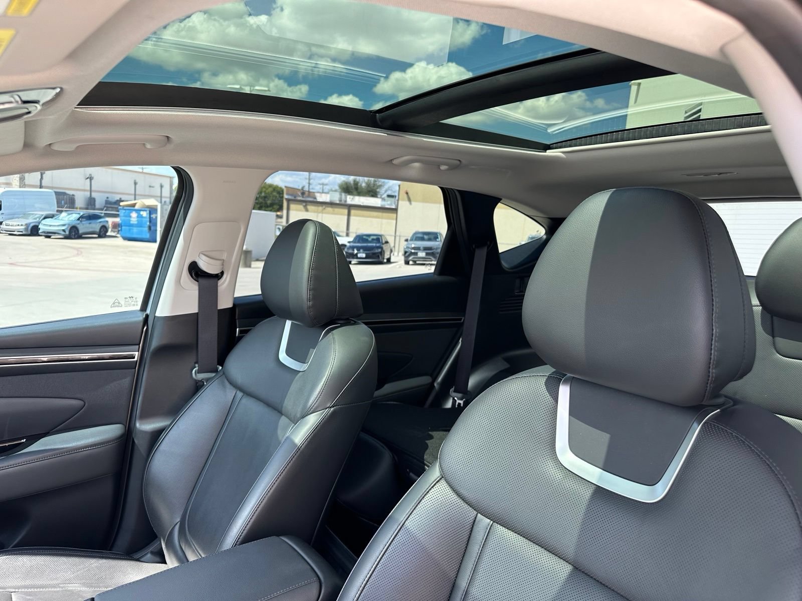 Used 2022 Hyundai Tucson Limited AWD/4WD image 14