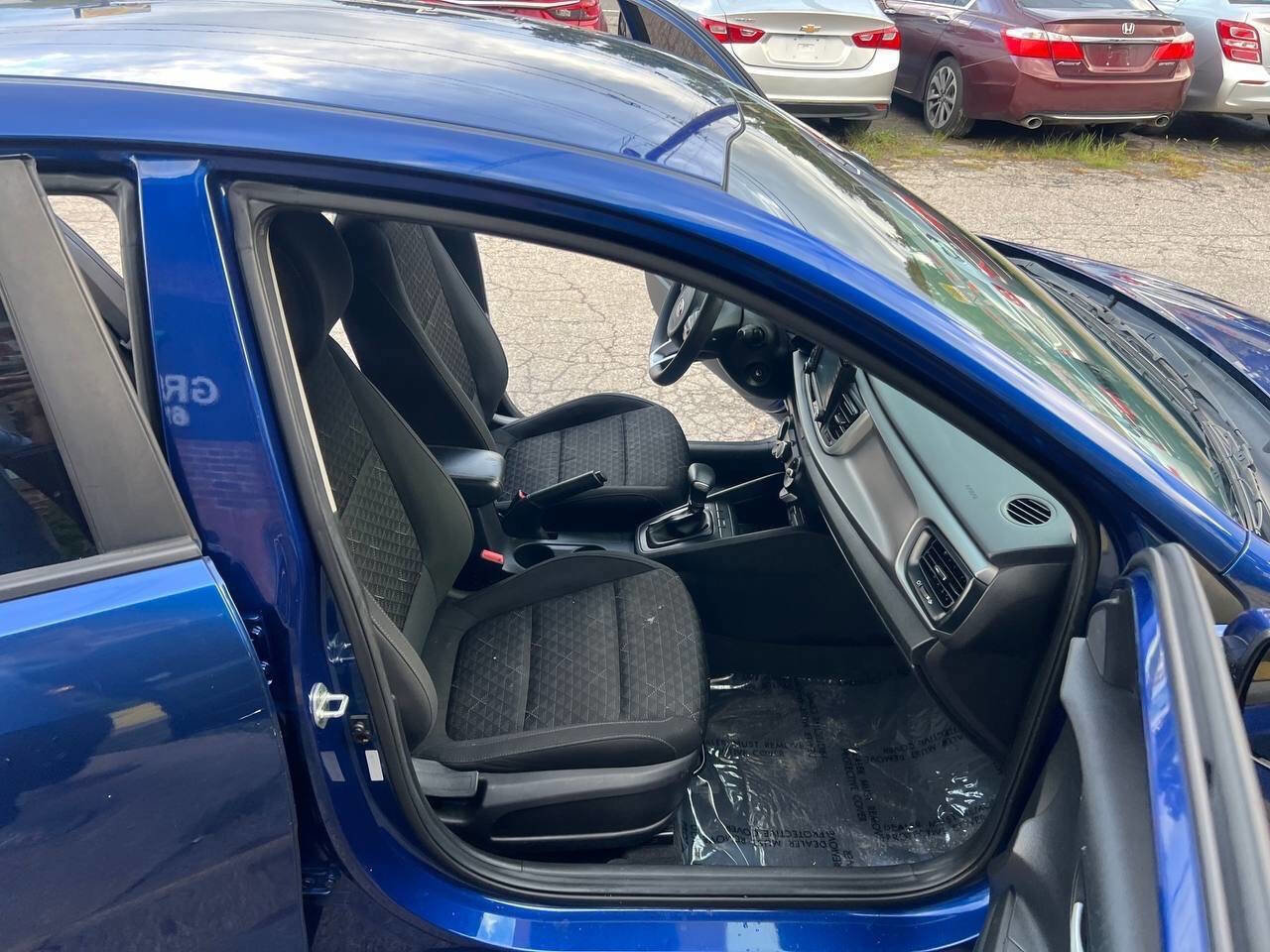 Used 2019 Kia Rio S image 17