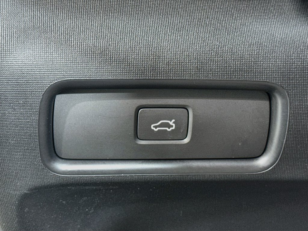 Used 2023 Polestar Polestar 2 w/ Pilot Pack AWD/4WD image 18