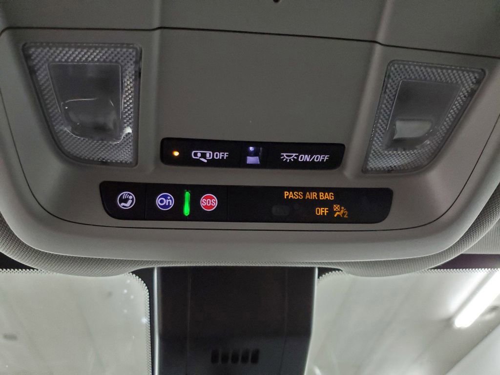 Used 2021 Chevrolet Equinox LT FWD image 16