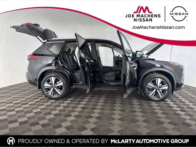 Used 2023 Nissan Rogue SL w/ SL Premium Package image 13