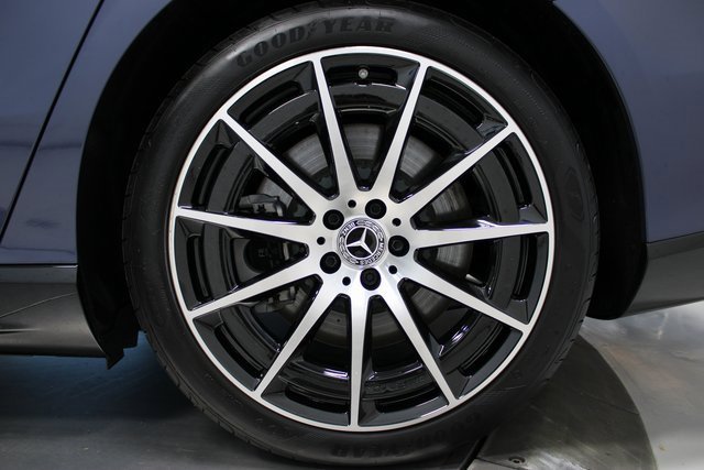 Used 2023 Mercedes-Benz EQS 580 580 4MATICﾮ image 38