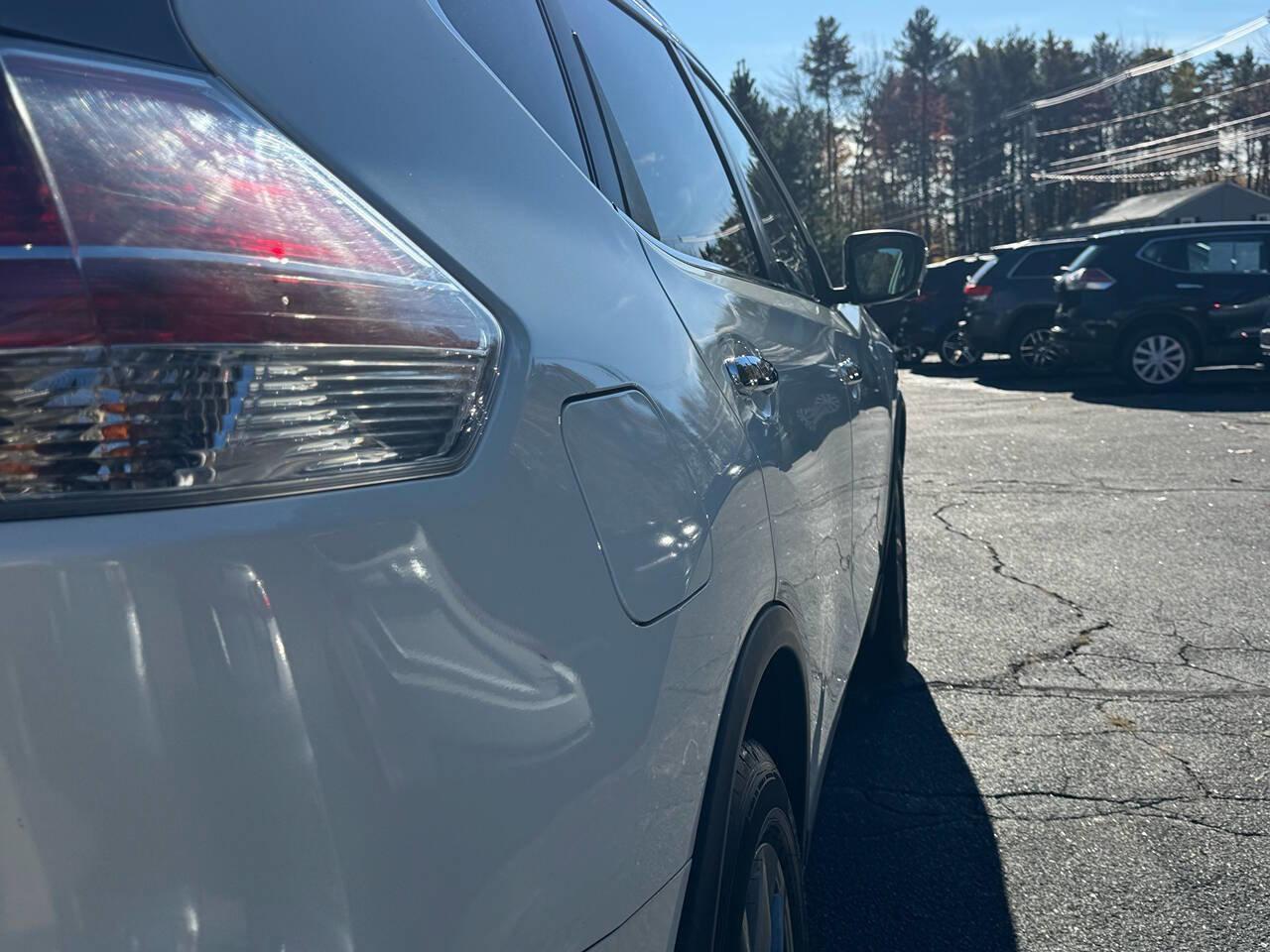 Used 2015 Nissan Rogue SL w/ SL Premium Package image 17