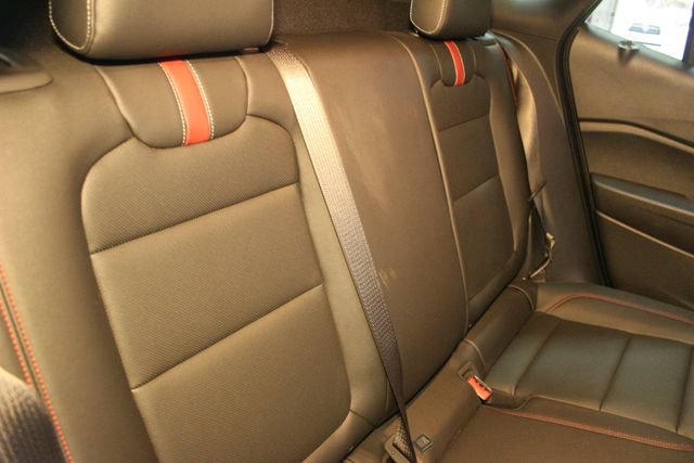 Used 2025 Chevrolet Trax RS w/ Sunroof Package FWD image 13