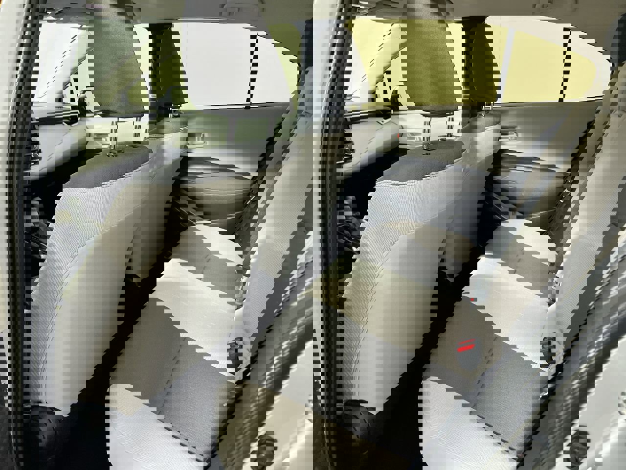 Used 2025 Toyota Corolla LE image 27