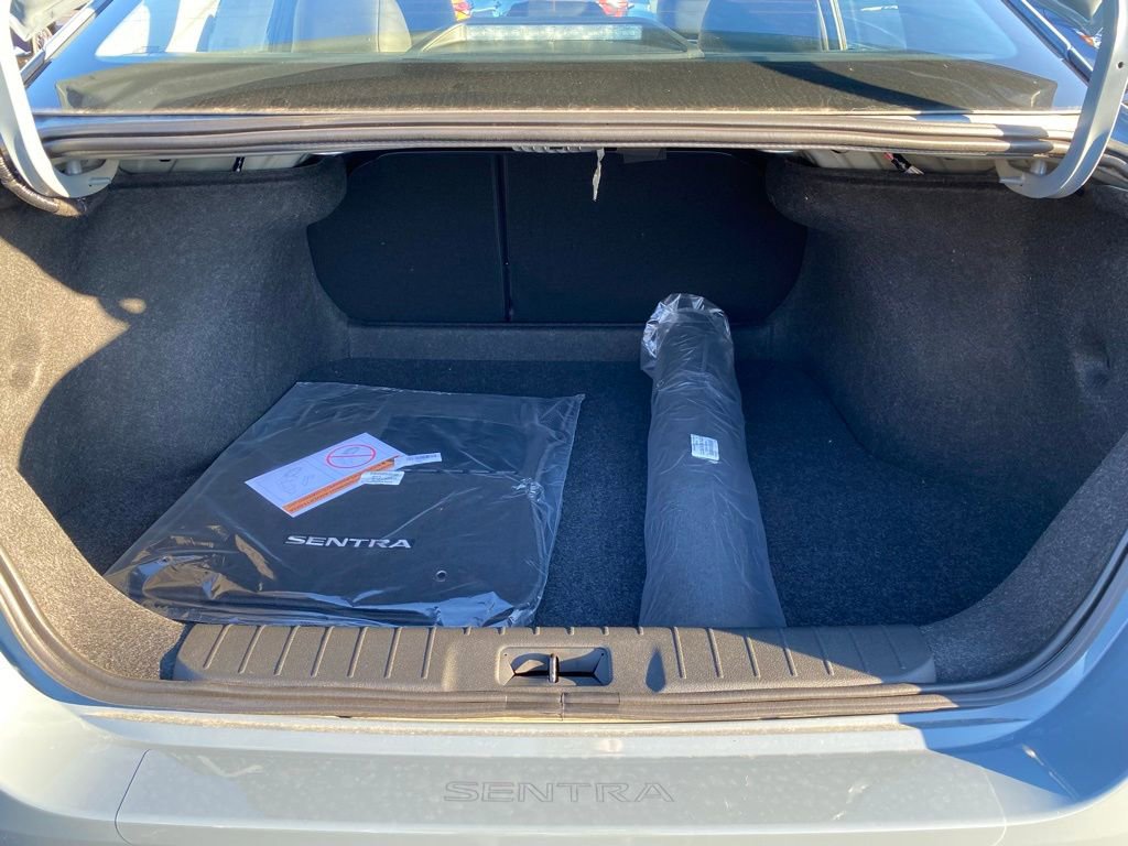 New 2025 Nissan Sentra SR w/ SR Premium Package image 34