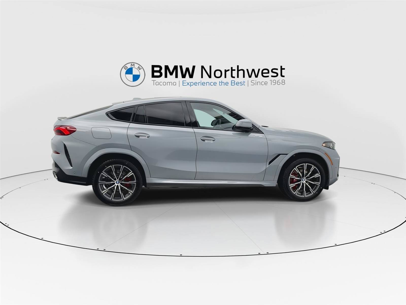 New 2026 BMW X6 xDrive40i image 4