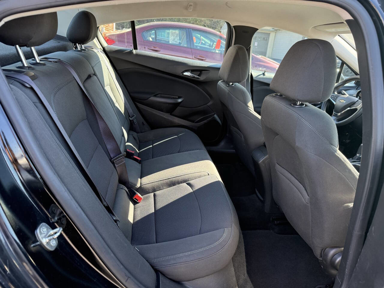 Used 2016 Chevrolet Cruze LT w/ Convenience Package FWD image 20