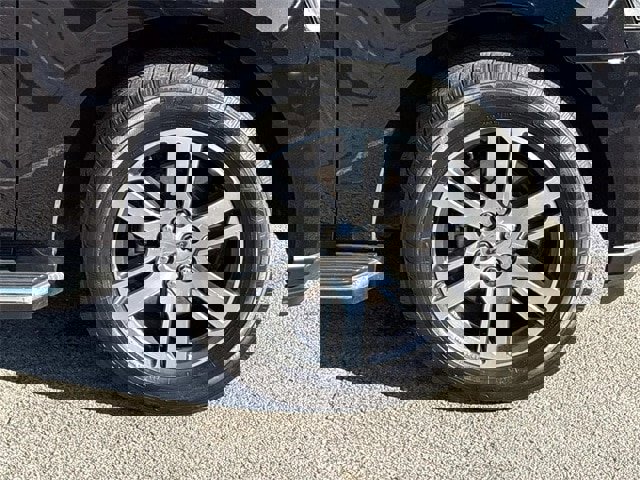 Certified 2023 Ford Expedition Limited image 9