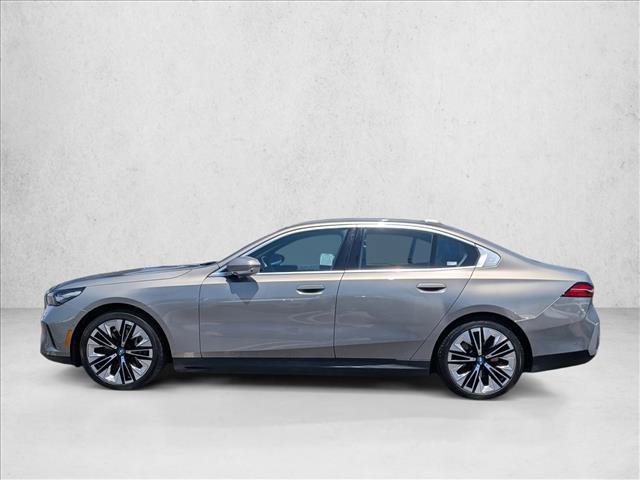 Used 2024 BMW i5 eDrive40i w/ Premium Package RWD image 9