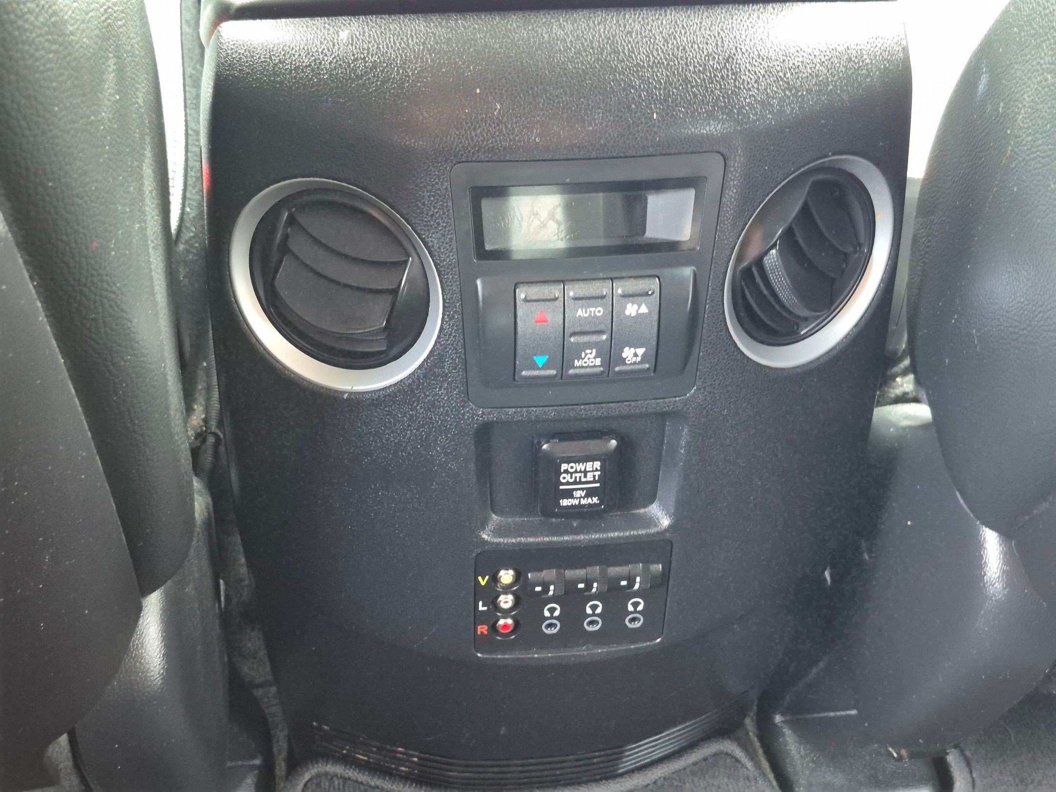 Used 2012 Honda Pilot Touring image 26