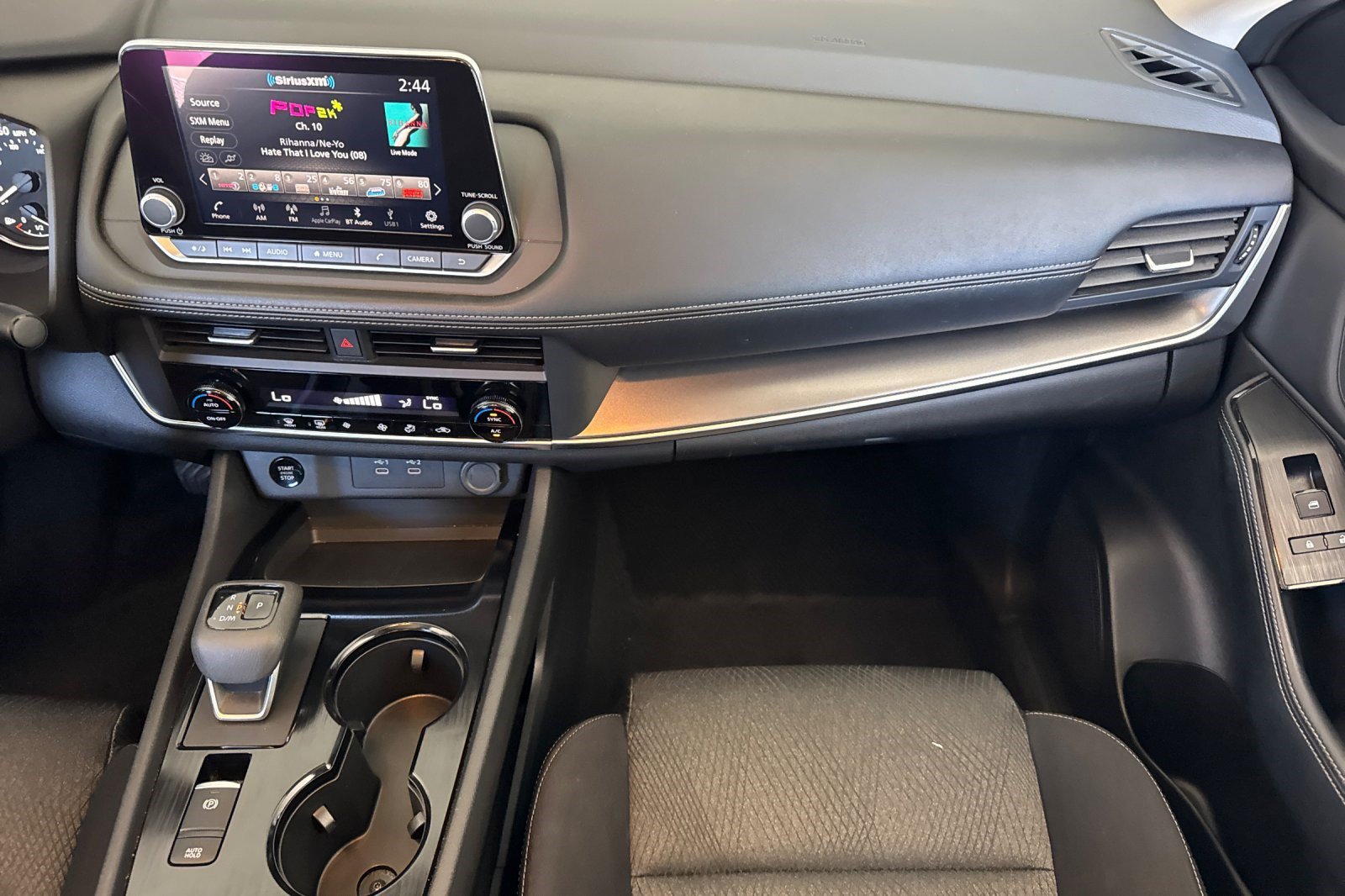 Used 2025 Nissan Rogue SV AWD/4WD image 19