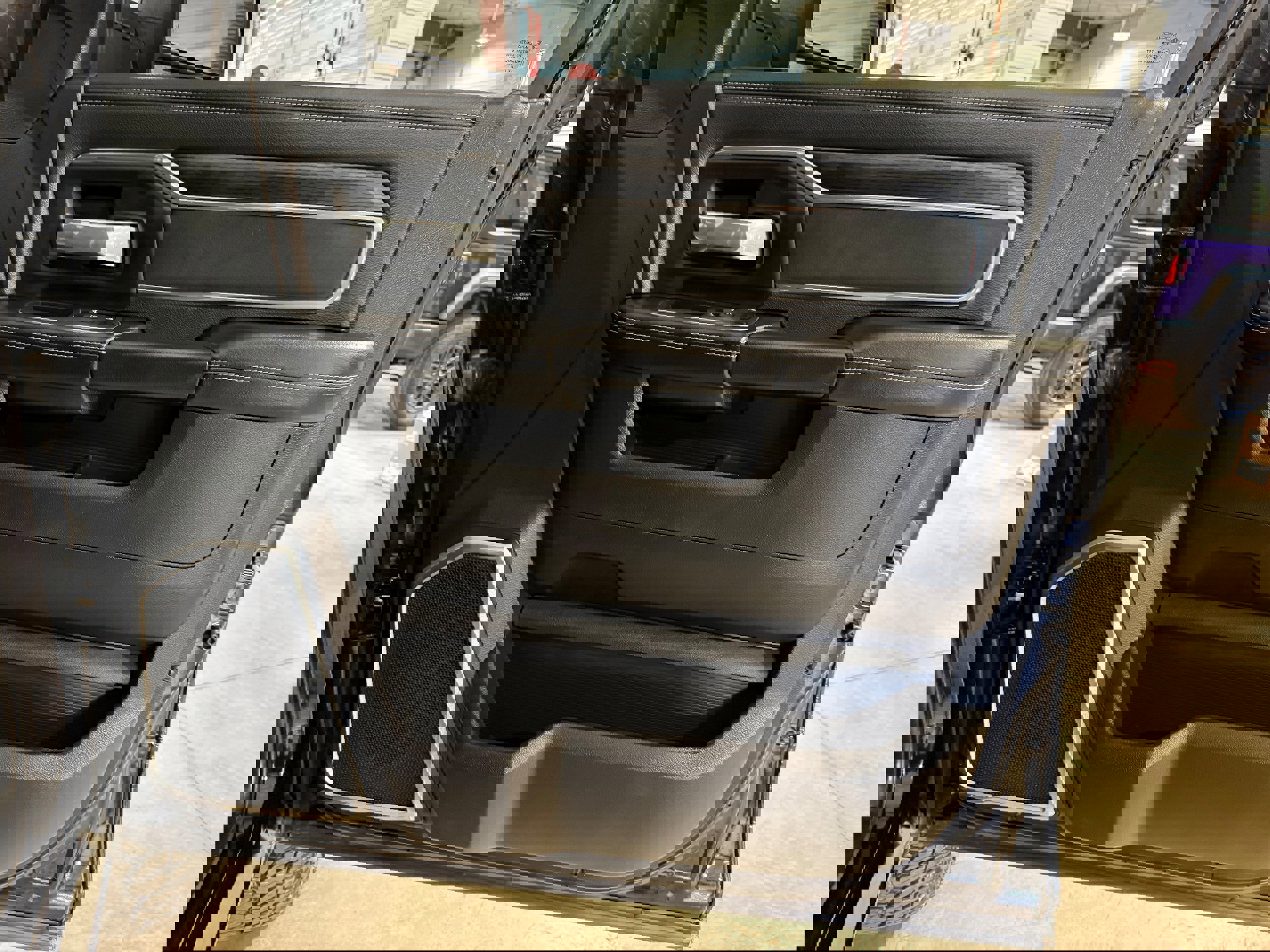 Used 2023 RAM 2500 Laramie w/ Night Edition image 8