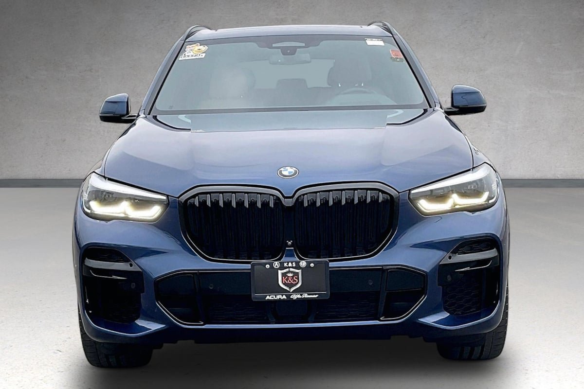 Used 2022 BMW X5 sDrive40i w/ M Sport Package RWD image 3