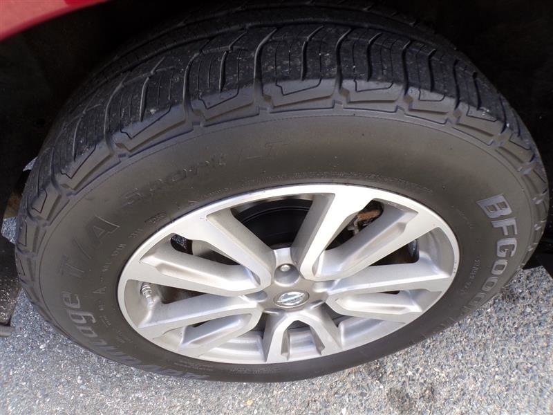 Used 2016 Nissan Pathfinder SV image 45