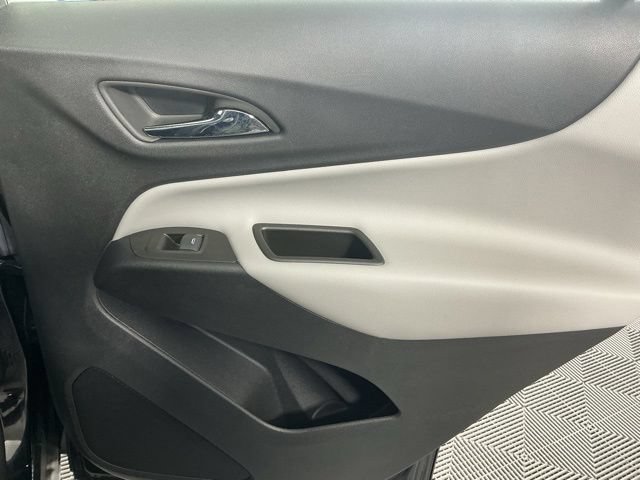 Used 2023 Chevrolet Equinox LS FWD image 11