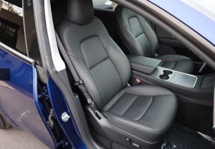 Used 2024 Tesla Model Y Performance image 8