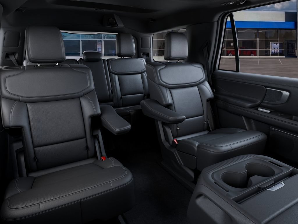 New 2027 Ford Expedition Platinum w/ Stealth Appearance Package AWD/4WD image 11