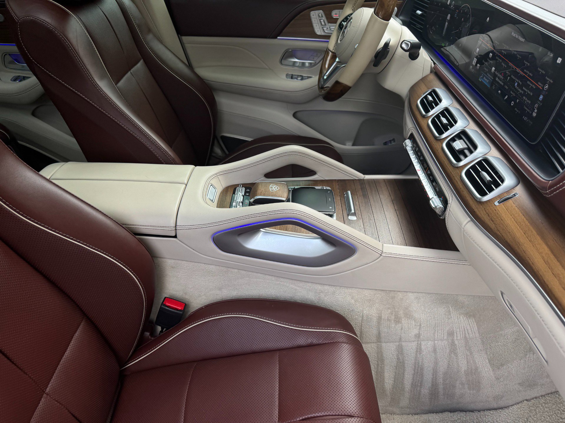 Used 2023 Mercedes-Benz Maybach GLS 600 4MATIC image 25