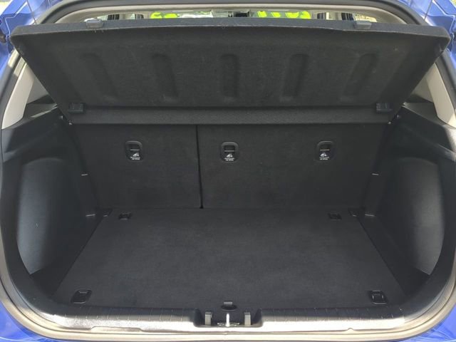 Used 2025 Hyundai Venue SEL FWD image 13