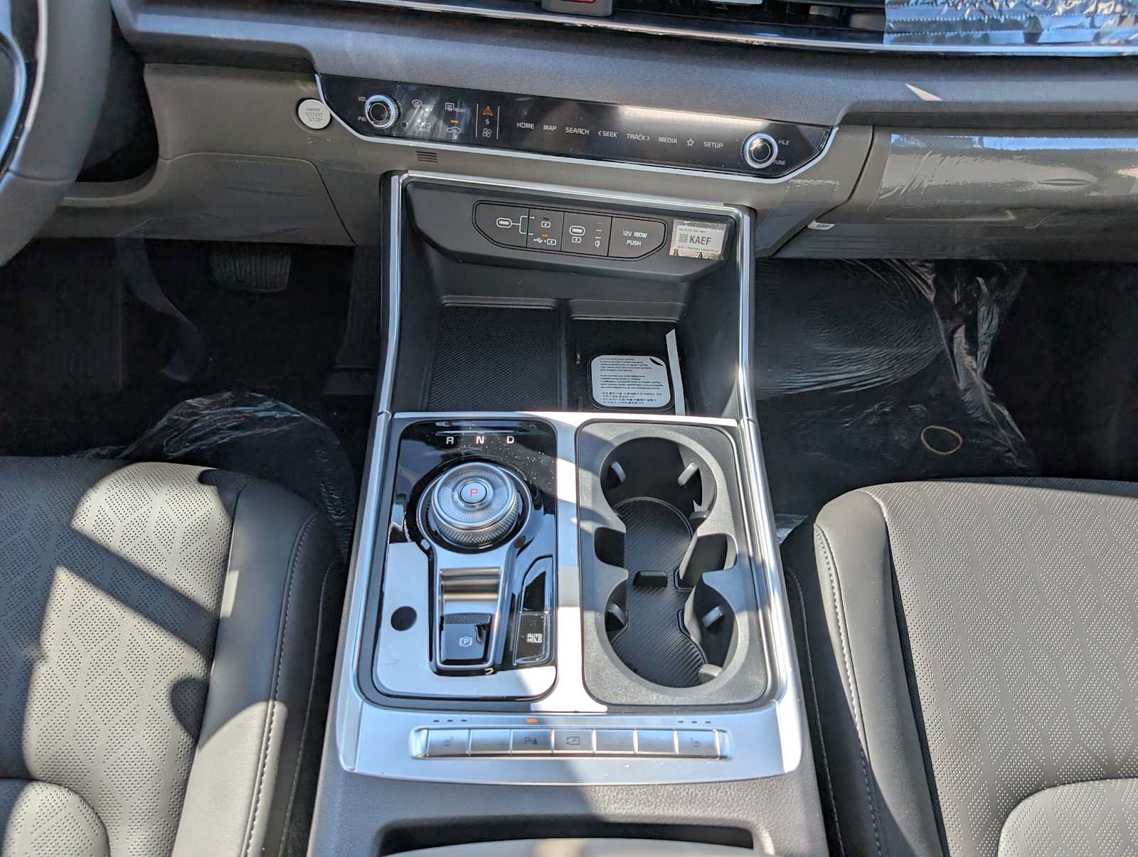 New 2027 Kia Carnival EX FWD image 13
