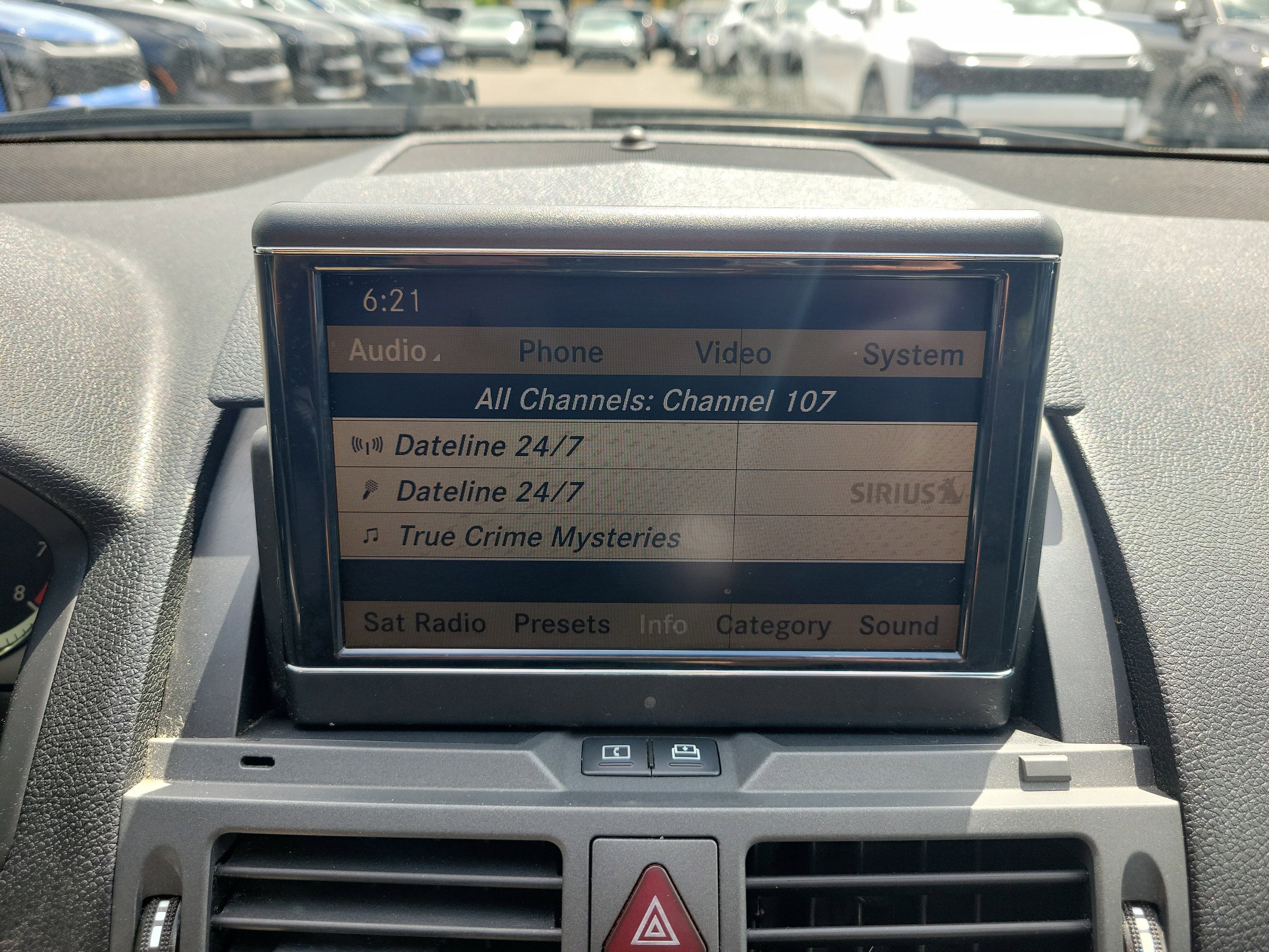 Used 2010 Mercedes-Benz C 300 Sedan image 29