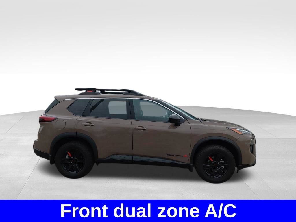 Used 2026 Nissan Rogue SV AWD/4WD image 9