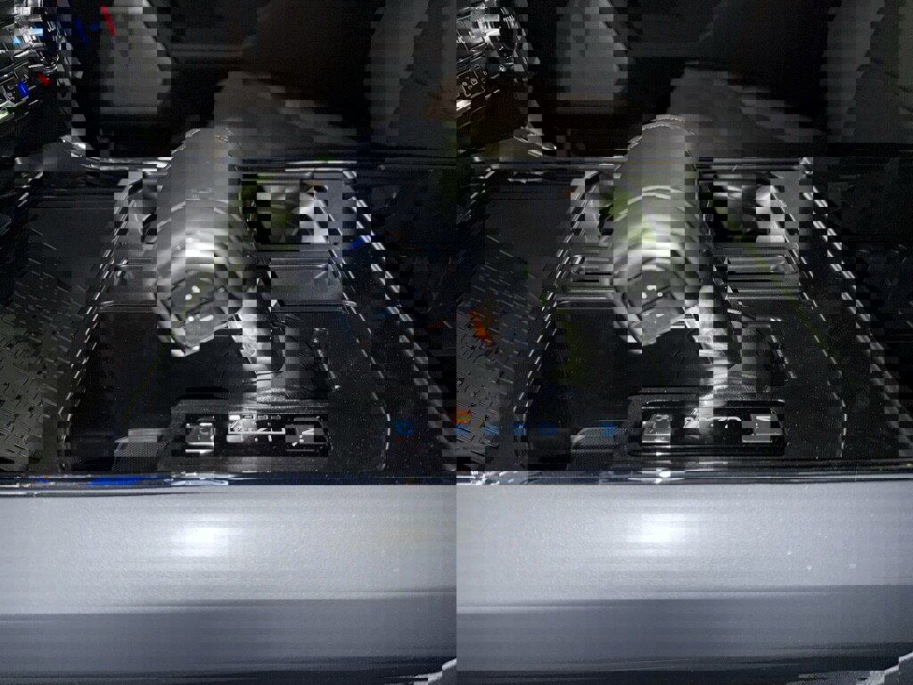 New 2025 Ford F150 Lariat w/ Equipment Group 501A Mid image 32