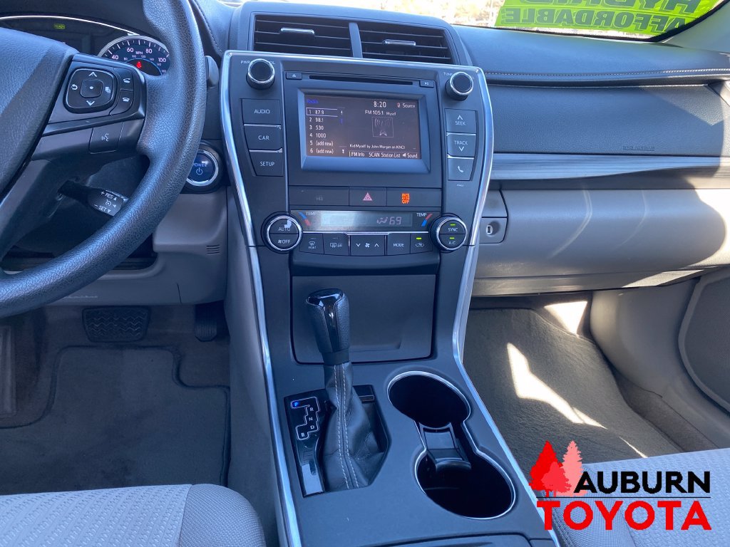 Used 2015 Toyota Camry LE FWD image 16