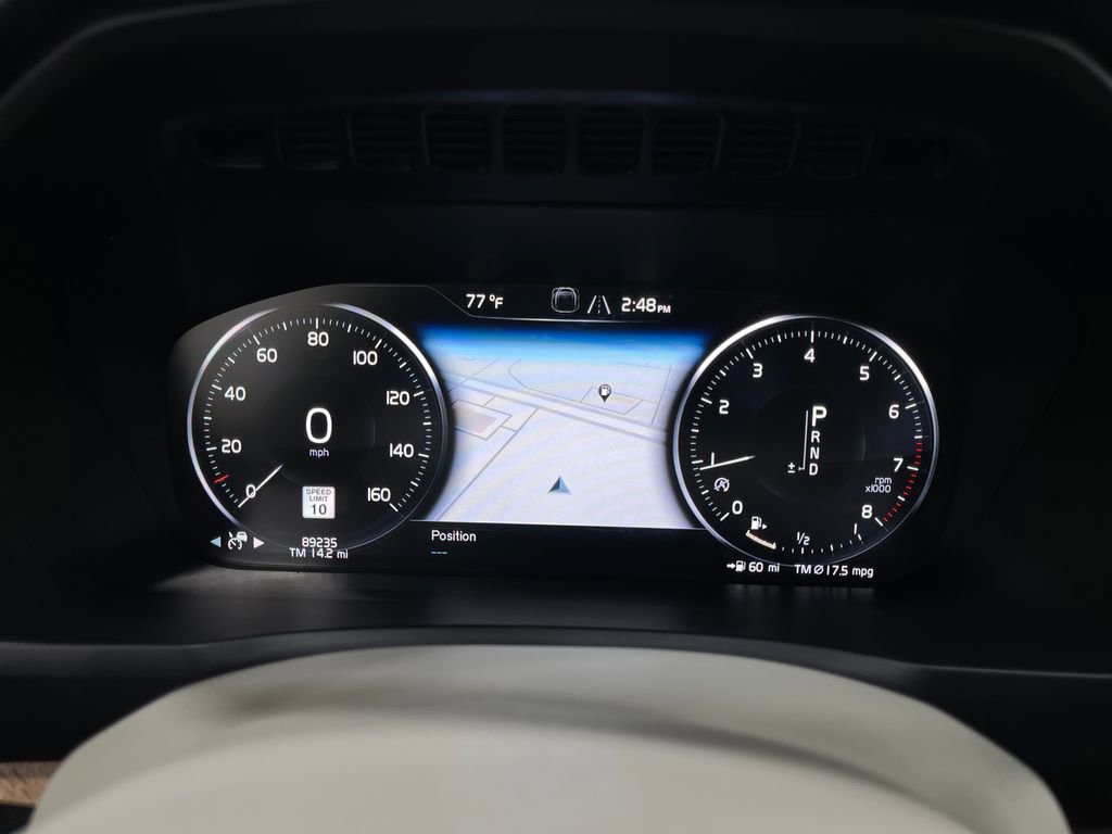 Used 2017 Volvo XC90 T6 Inscription w/ Vision Package image 24