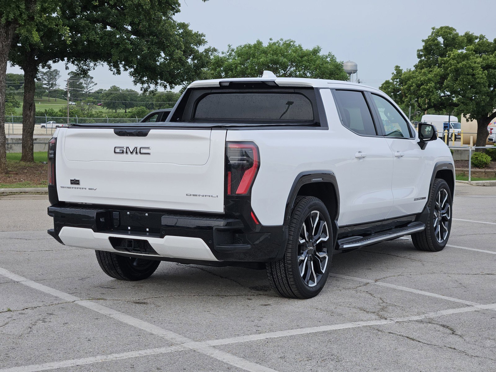 New 2025 GMC Sierra EV Denali AWD/4WD image 3