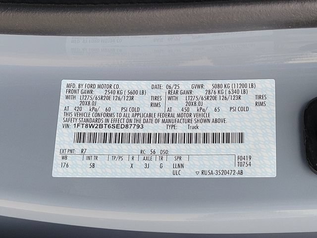 Used 2025 Ford F250 Lariat w/ Lariat Ultimate Package AWD/4WD image 18