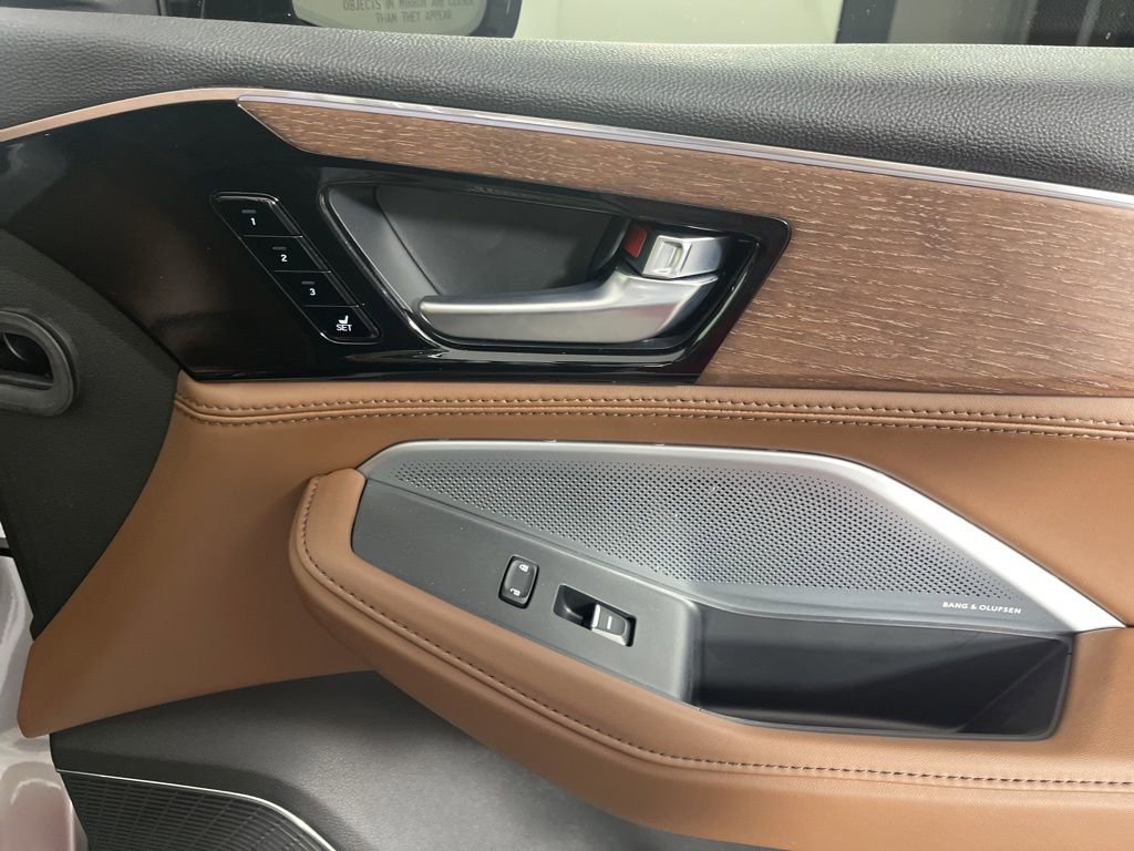 Certified 2026 Acura MDX SH-AWD w/ Advance Package image 22