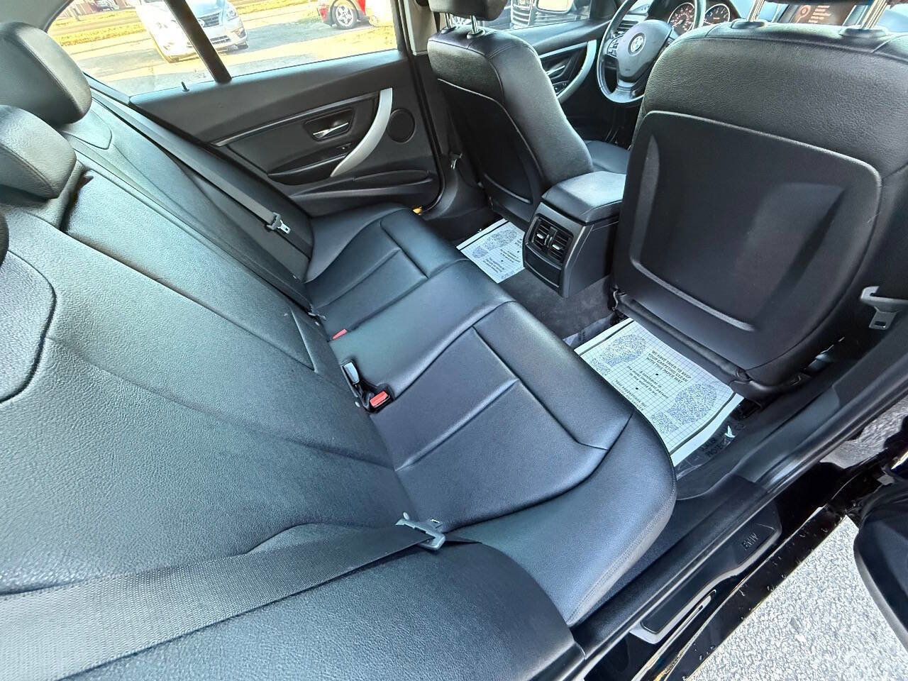 Used 2013 BMW 320i xDrive 320i xDrive AWD 4dr Sedan image 12