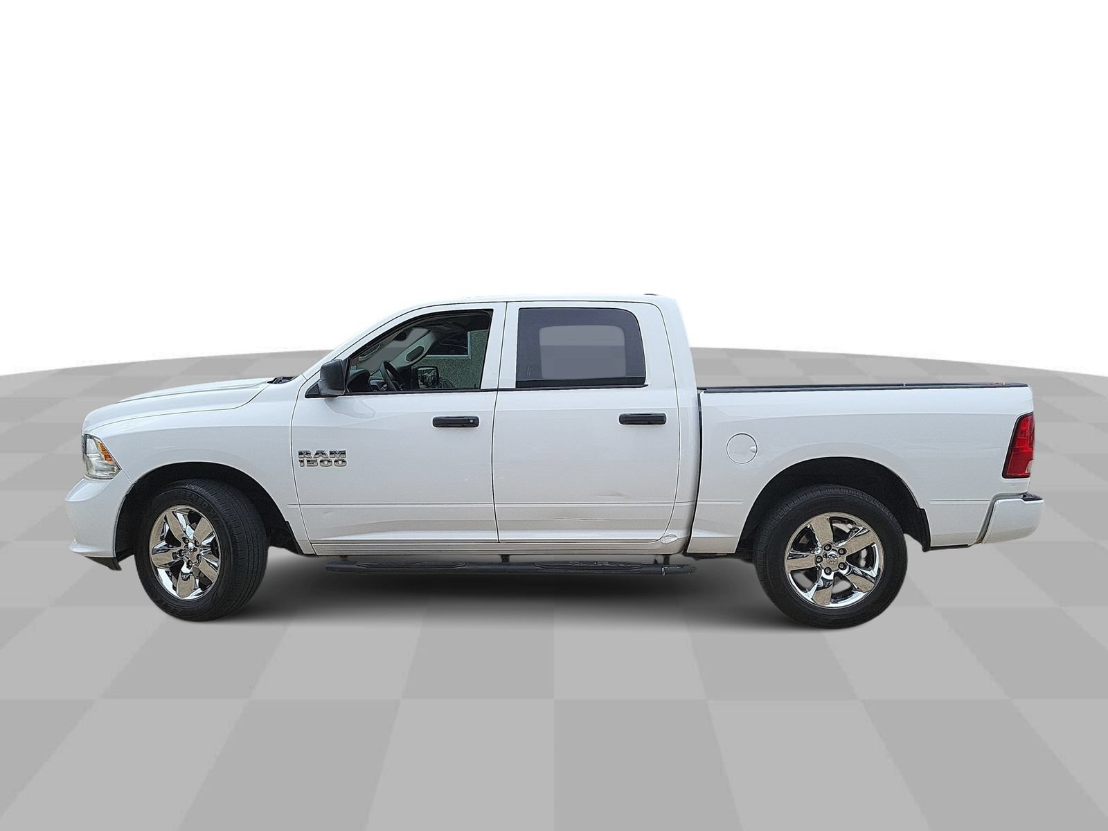 Used 2018 RAM 1500 Express w/ Express Value Package RWD image 5