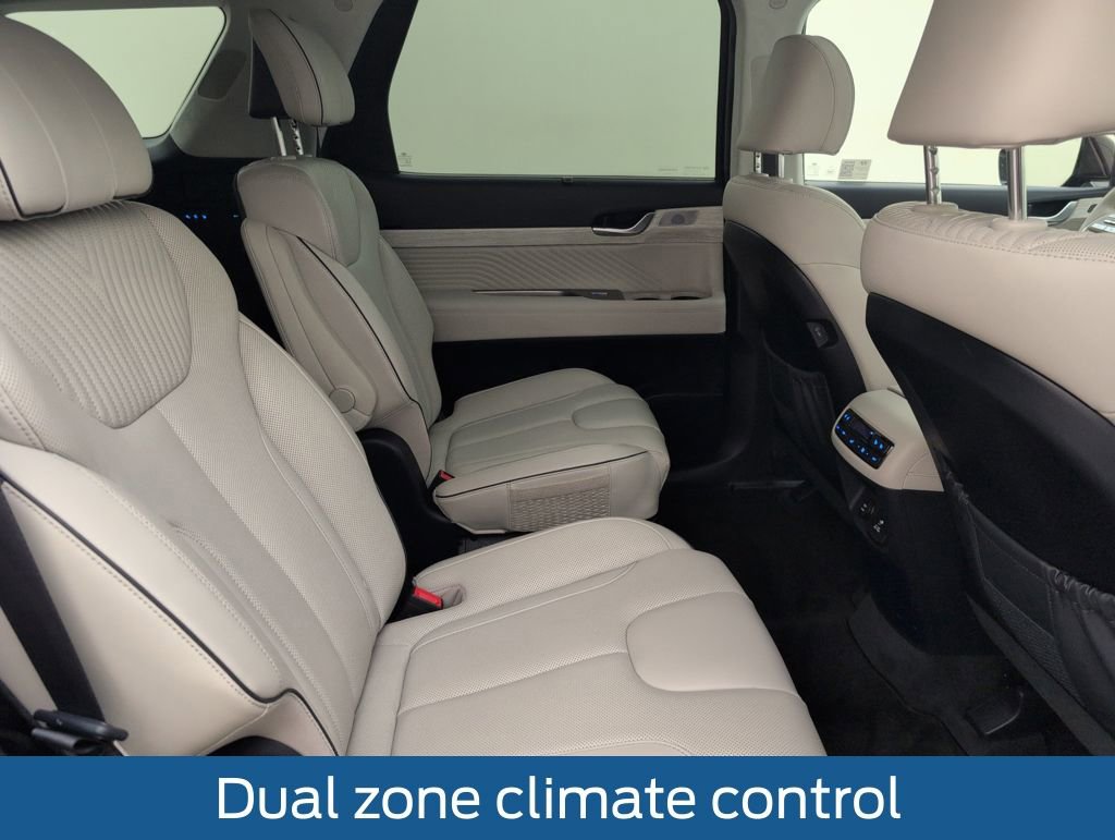 Used 2024 Hyundai Palisade Calligraphy image 18