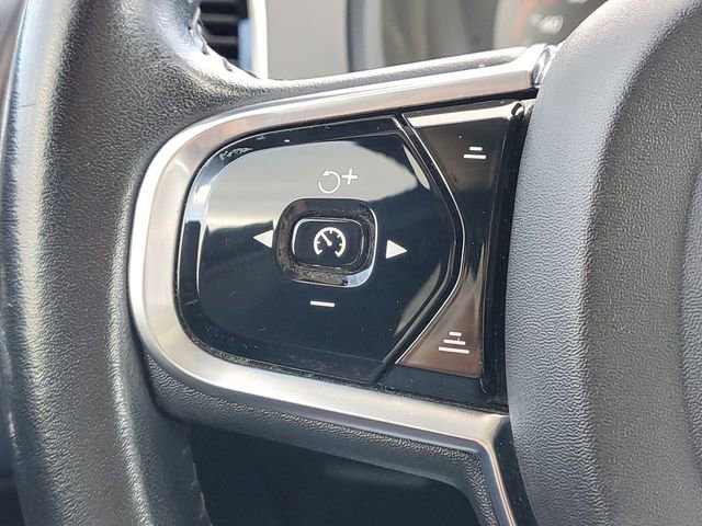 Used 2016 Volvo XC90 T6 Momentum w/ Momentum Plus Package image 18