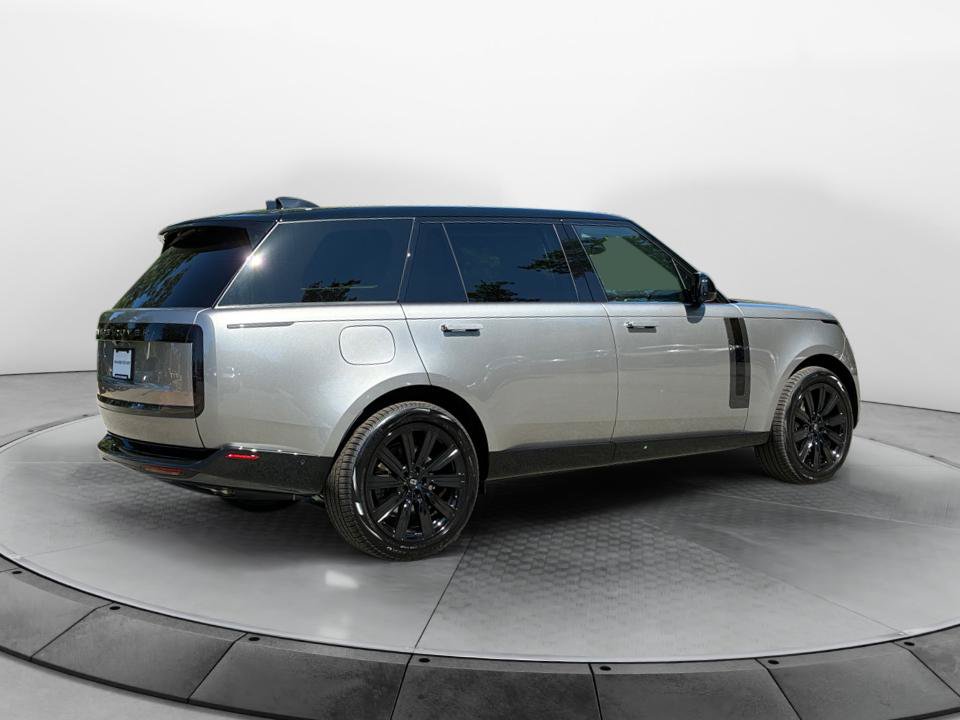 New 2027 Land Rover Range Rover Long Wheelbase SE AWD/4WD image 7