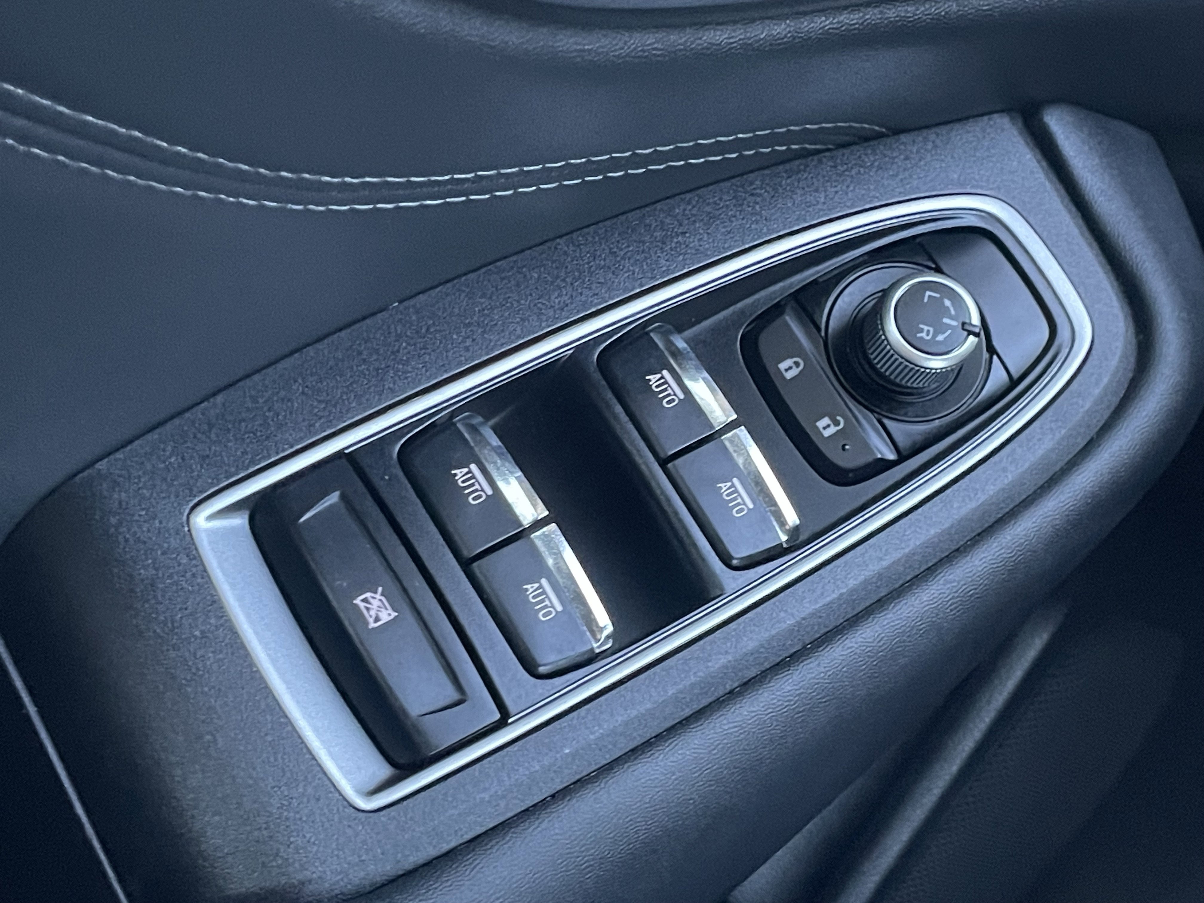 Used 2023 Subaru Outback Limited w/ Popular Package #2 image 16