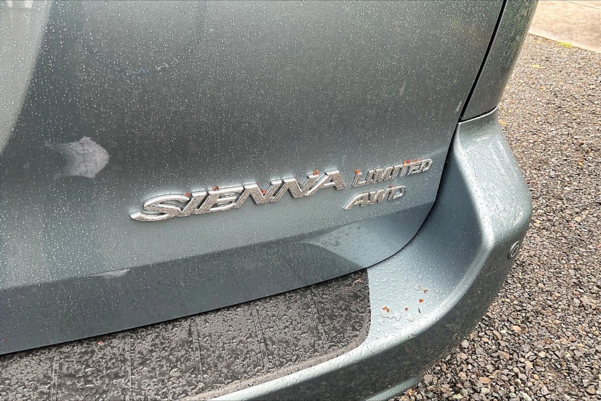 Used 2006 Toyota Sienna XLE Limited AWD/4WD image 23