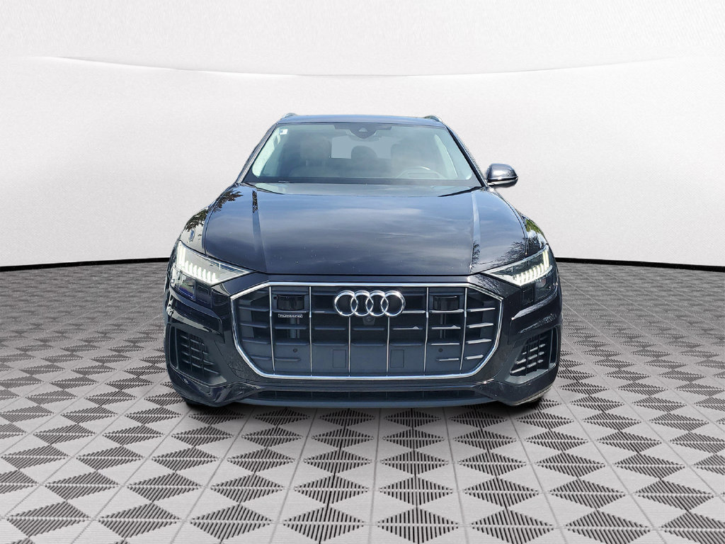 Used 2019 Audi Q8 Prestige w/ Luxury Package AWD/4WD image 2
