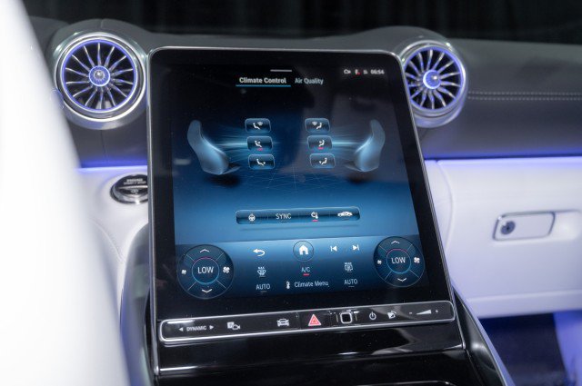 New 2026 Mercedes-Benz Maybach SL 680 image 16