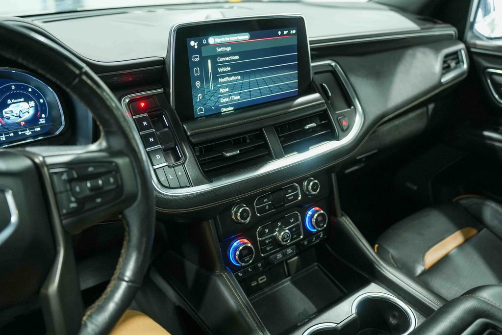 Used 2022 GMC Yukon AT4 image 34