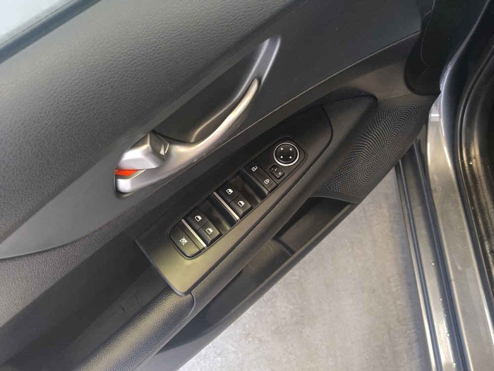 Used 2021 Kia Forte LXS image 27