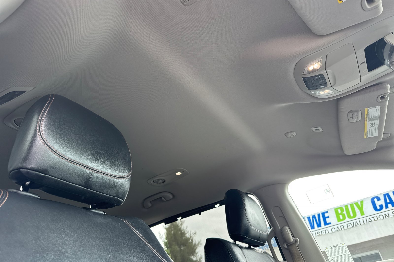 Used 2018 Chrysler Pacifica Touring-L FWD image 7