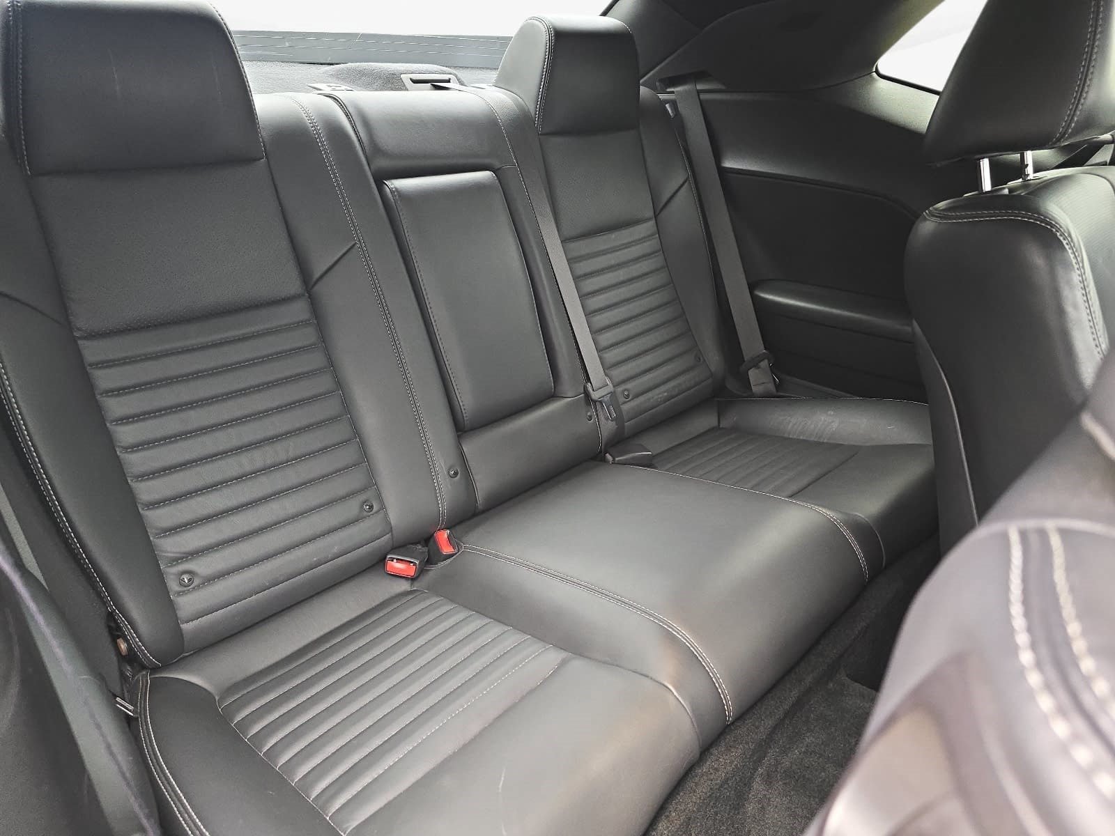 Used 2013 Dodge Challenger SXT Plus RWD image 33