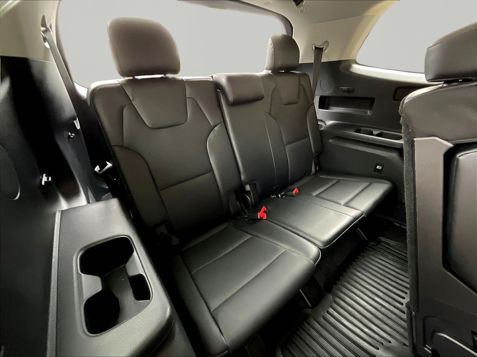 Used 2025 Kia Telluride LX FWD image 25