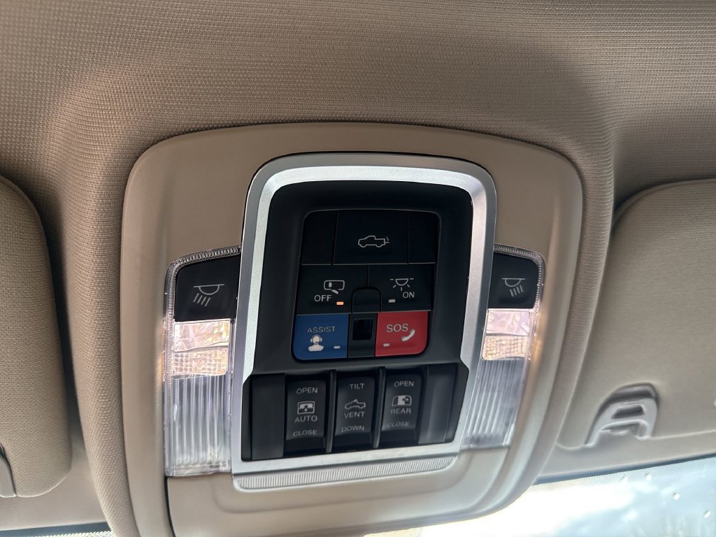 Used 2022 RAM 2500 Laramie AWD/4WD image 12