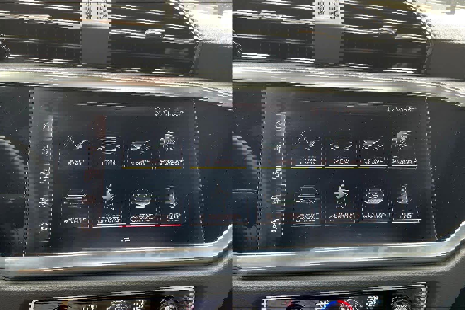 Used 2025 Audi Q3 2.0T Premium w/ Convenience Package image 34